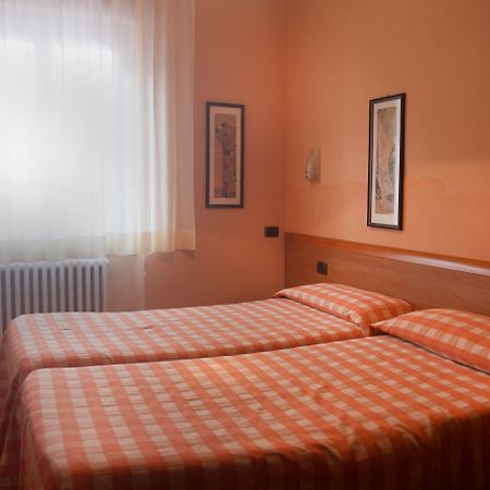 Hotel Bernardino Lucca Esterno foto