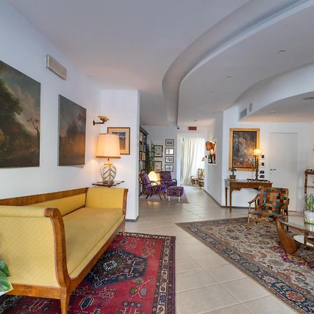 Hotel Bernardino Lucca Esterno foto