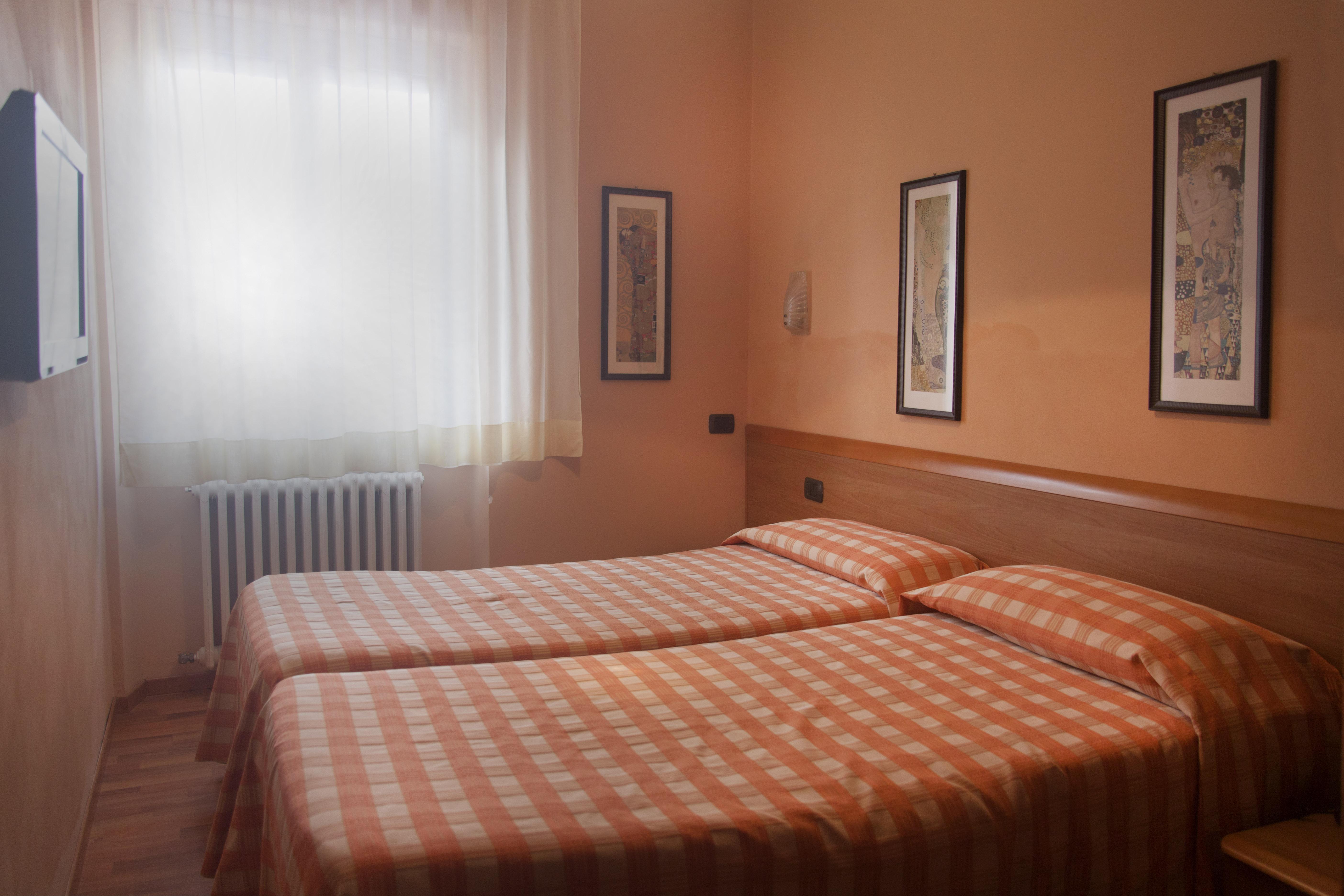 Hotel Bernardino Lucca Esterno foto