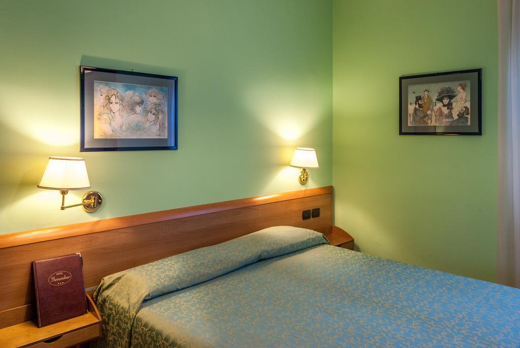 Hotel Bernardino Lucca Esterno foto